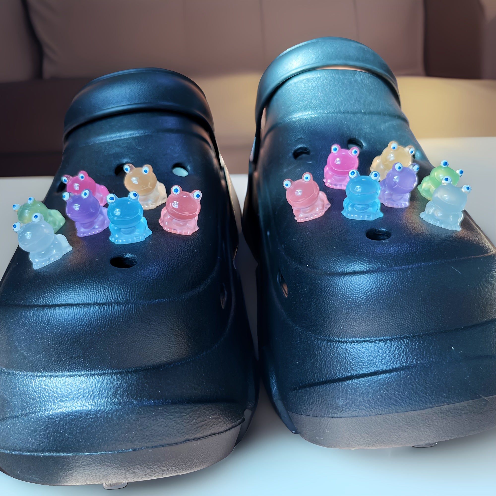 Unisex Resin Frog Shoe Charms for Clogs and Sandals, Glowing, Pack of 14