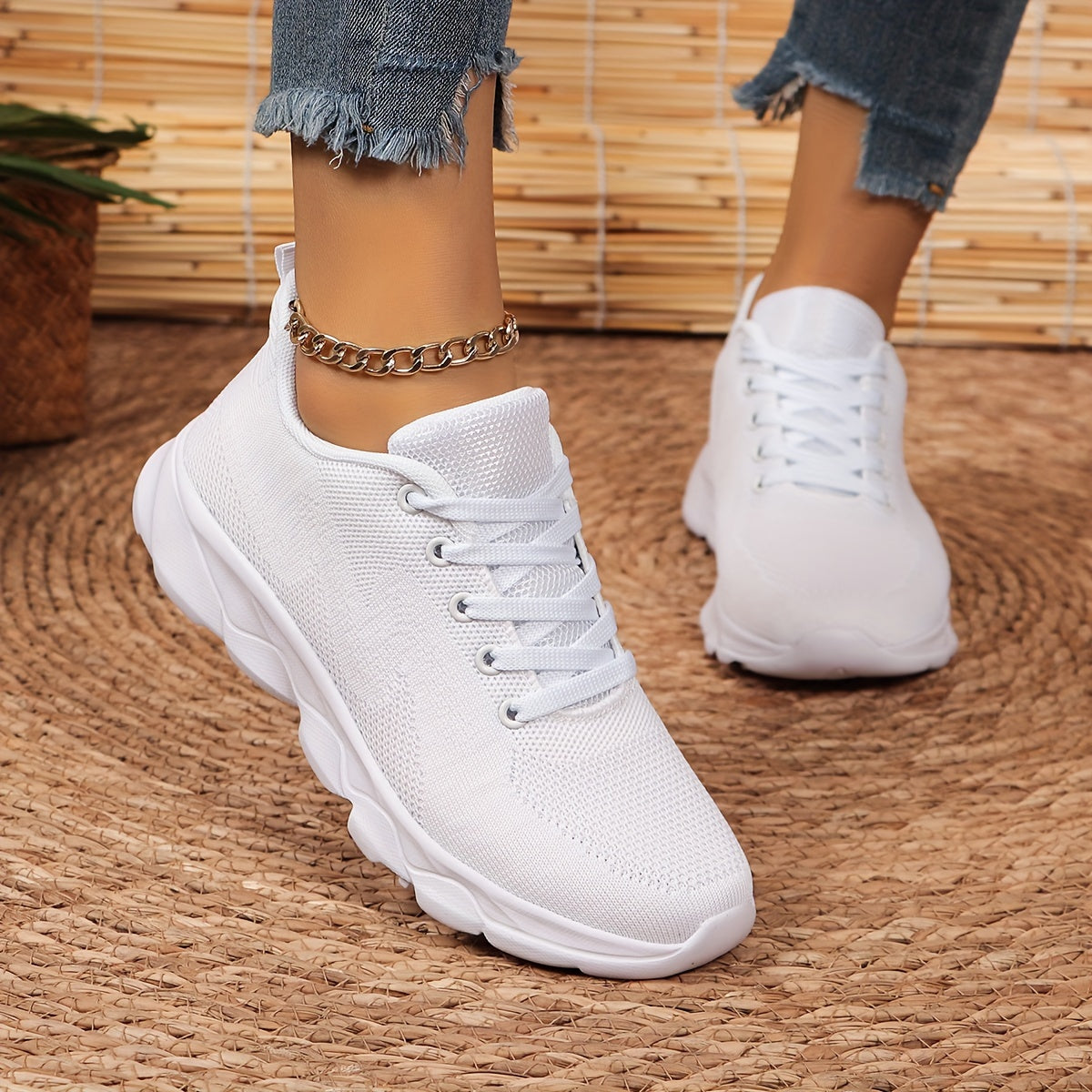 Women’s Breathable Knit Sneakers Black and White Striped Low-Top Running Shoes