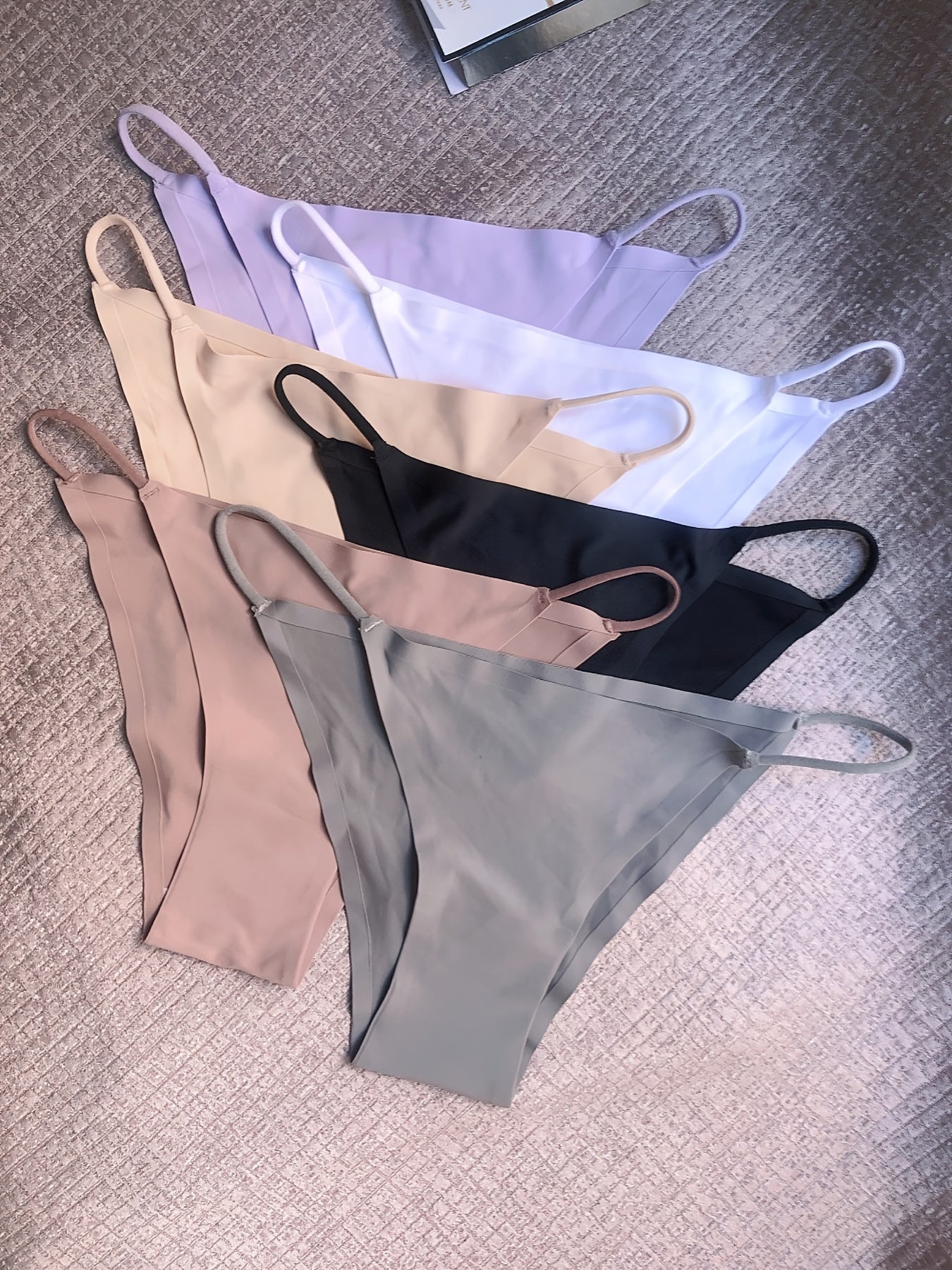 Tanga de mujer sin costuras de cintura baja en pack de seis, color sólido, nylon cómodo