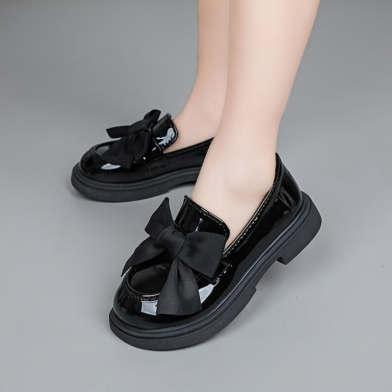 Qizlar uchun Preppy uslubidagi bog'ichli tekis poyabzal 14 yoshgacha - Bahor/Kuz kolleksiyasi, nafas oladigan, sirpanmaydigan kauchuk taglikka ega, har kuni va bayramlarda kiyish uchun yumshoq burchakli poyabzal.