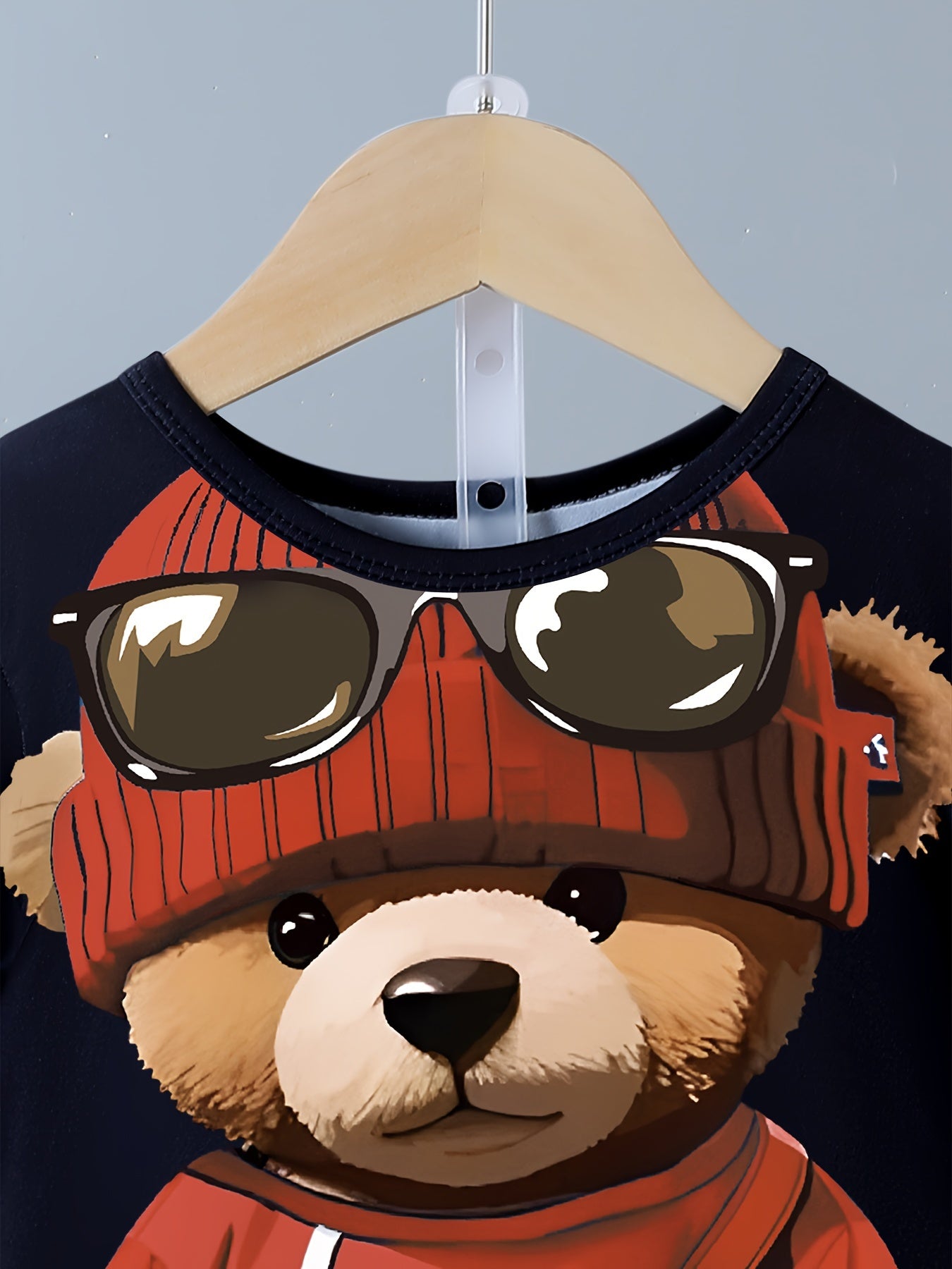 Летний комплект для мальчиков: футболка с мультяшным медведем и шорты из полиэстера, комфортные