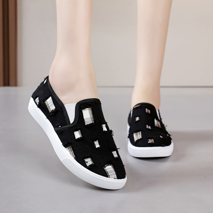 Women's Breathable Slip-On Sneakers, White Casual Shoes with Checkered Pattern
