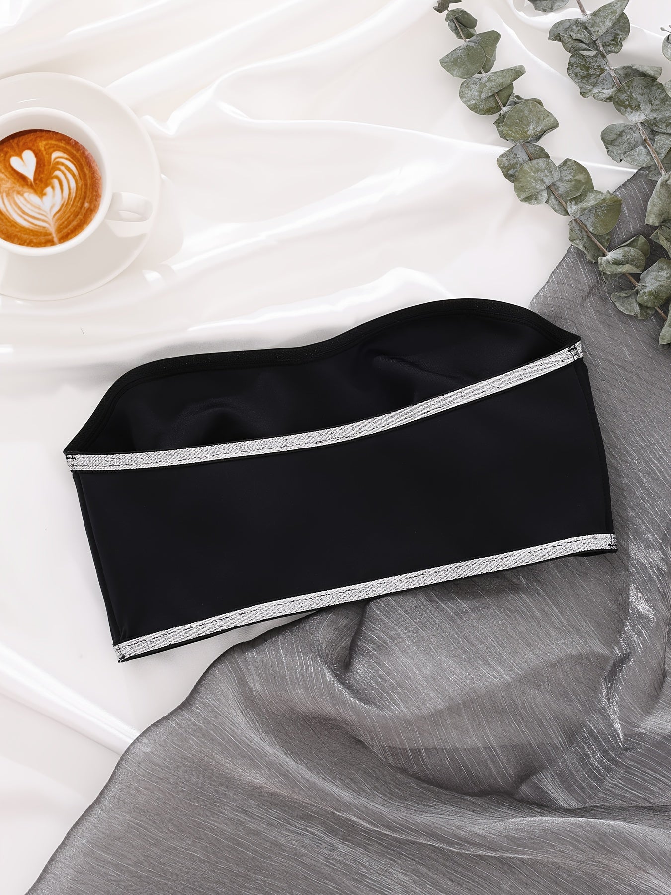 Ayollar uchun uzluksiz porloq lenta simsiz ko'taruvchi brass, old qismi yopiq.