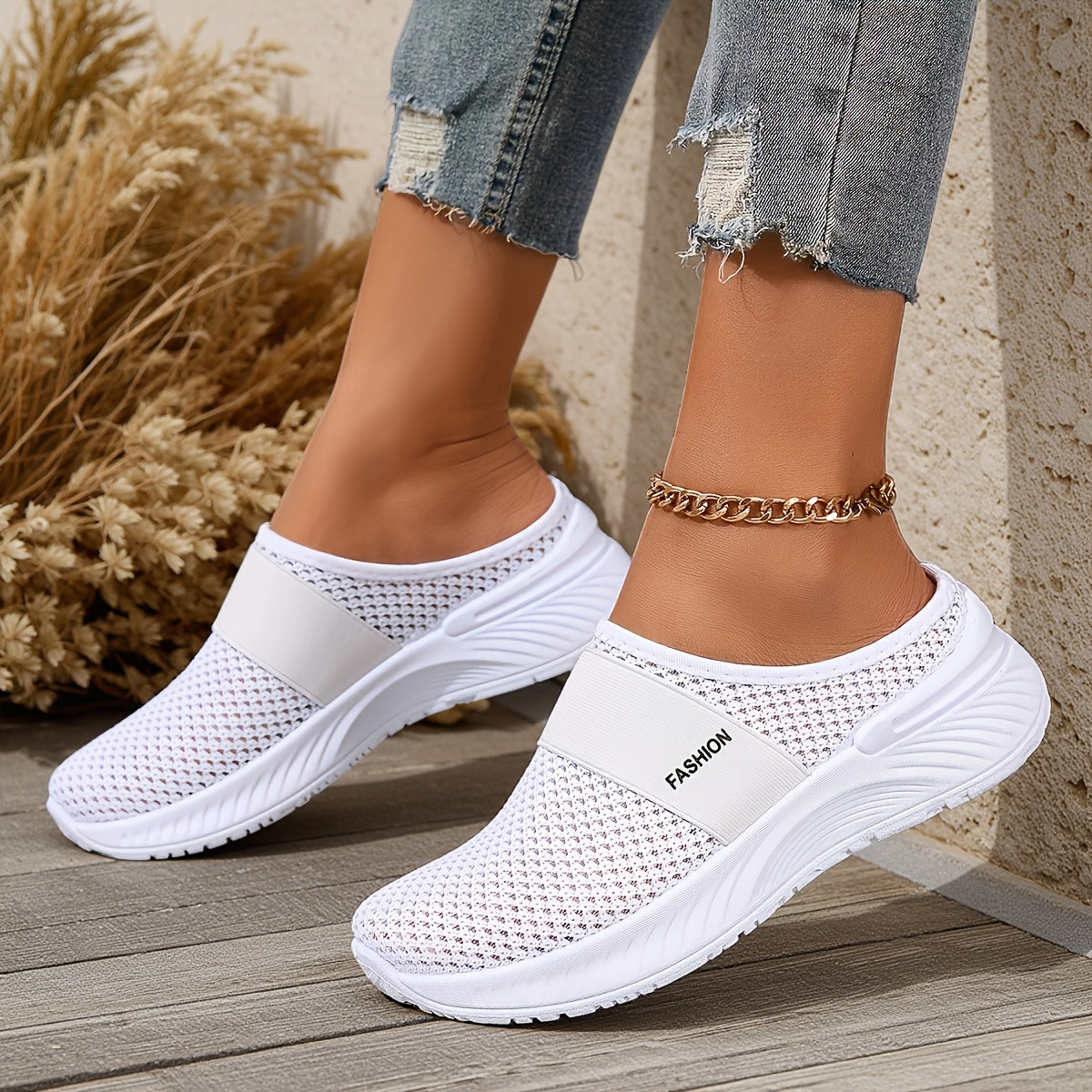 Ayollar uchun kundalik slip-on sport poyabzali, nafas oluvchi tarmoq, bej va oq, yozgi poyabzal
