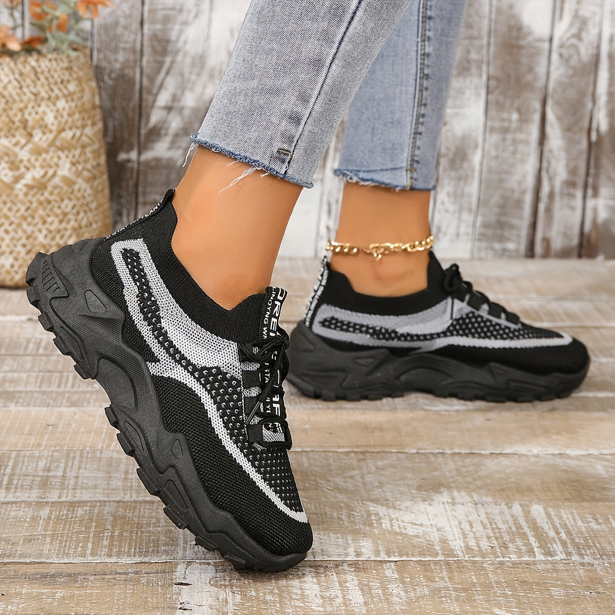 Women's Breathable Mesh Sneakers Low-Top Lace-Up Sports Shoes Light Blue White Gradient