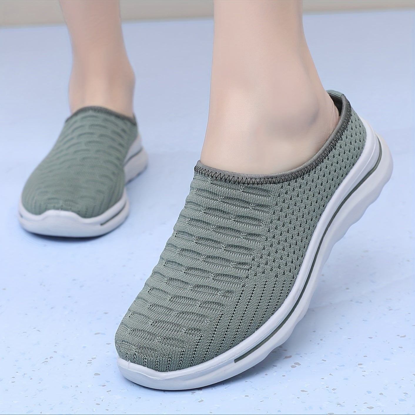 Women's Lightweight Casual Slip-On Sports Shoes for Moms