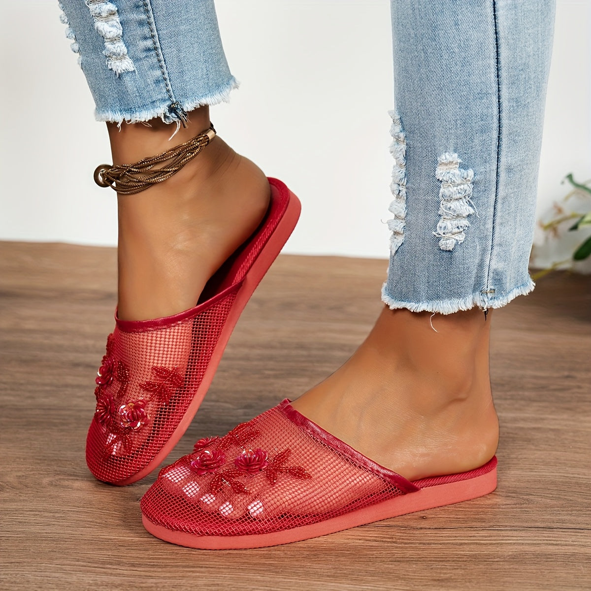 Women's Flat Sandals With Flower Sequins and Beaded Detail