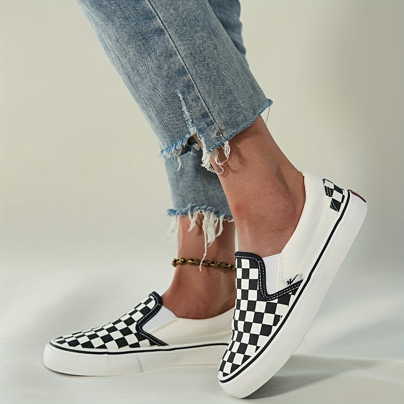 Women's Black And White Checkered Canvas Shoes Casual Skateboarding Comfort