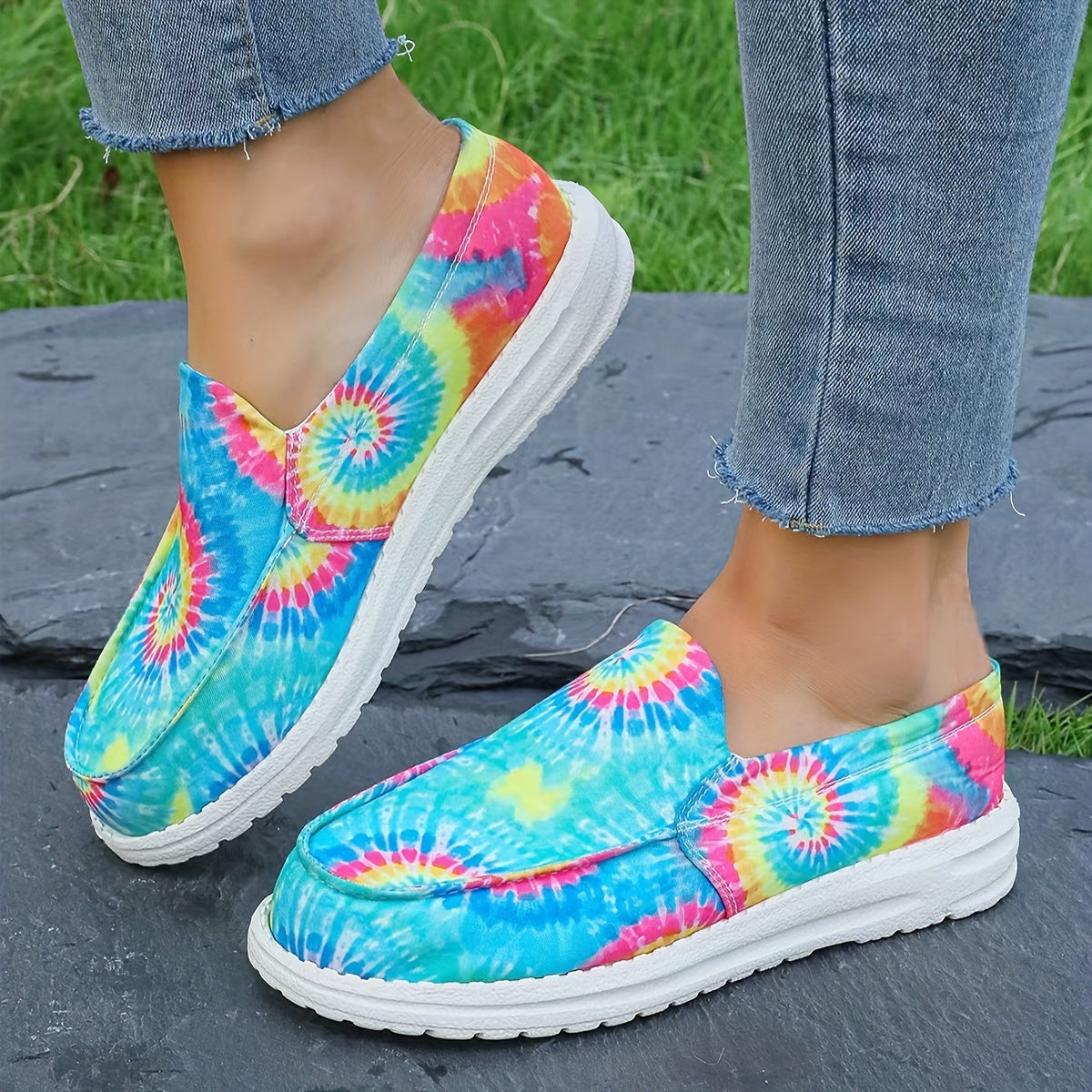Women's Tie Dye Canvas Shoes Low Top Casual Sneakers Lightweight Outdoor