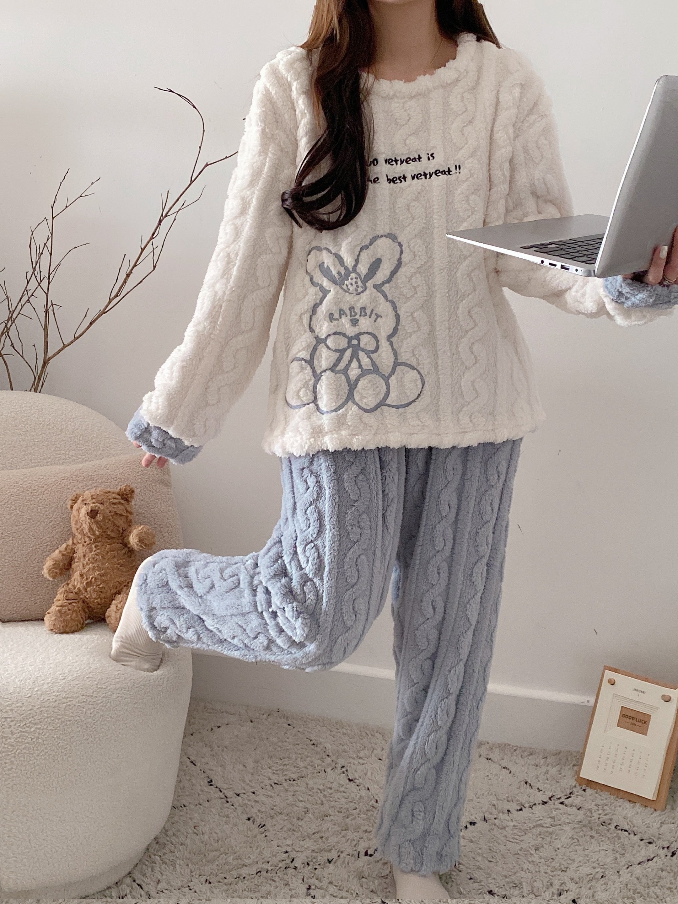 Women's Fleece Pajama Set with Rabbit Pattern Long Sleeve Crew Neck Casual Sleepwear for Teens