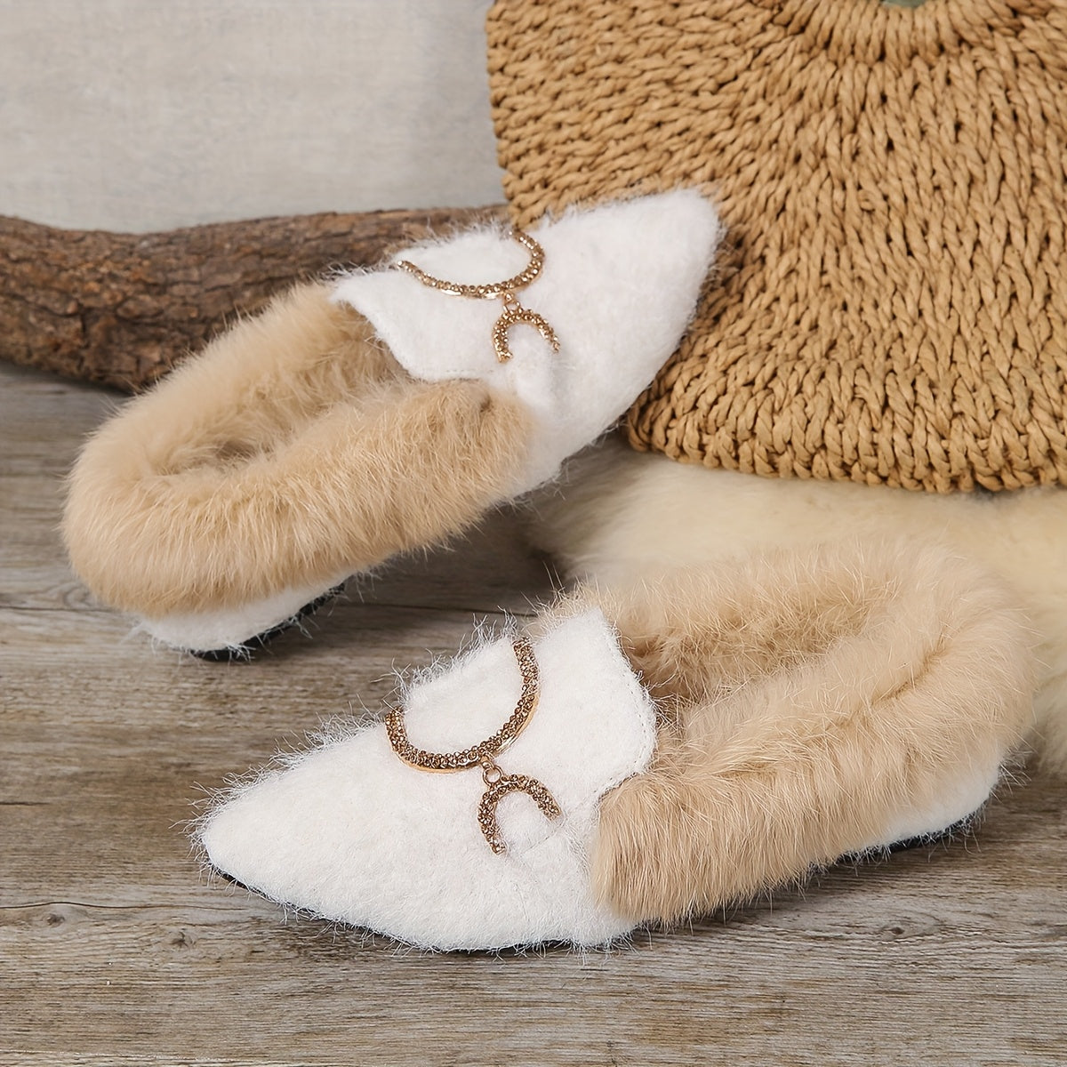Women's Flat Plush Shoes Pointed Toe Slip-On Mary Jane White Faux Fur