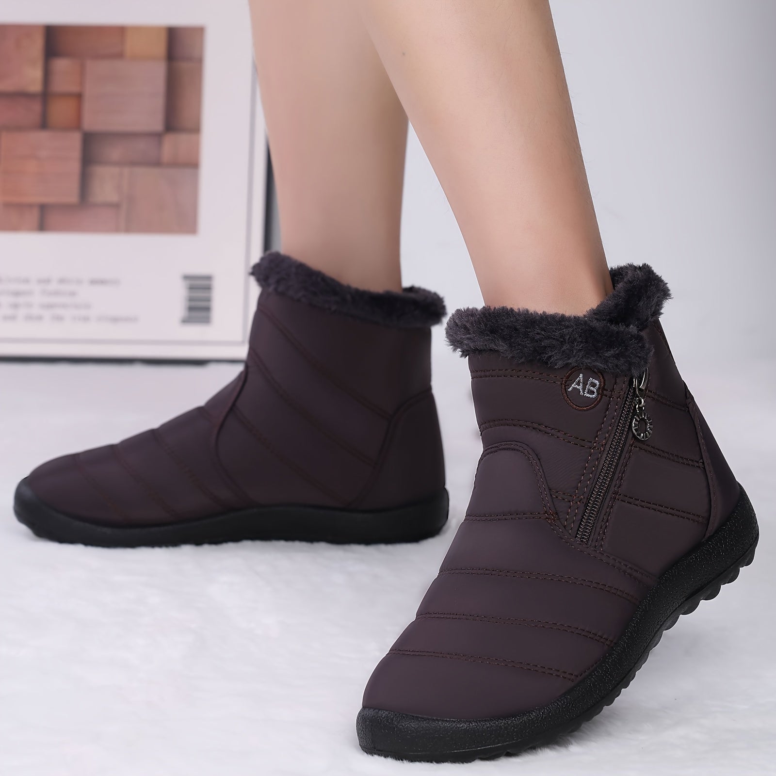 Women's Plush-Lined Winter Snow Boots with Side Zipper Faux Fur Collar