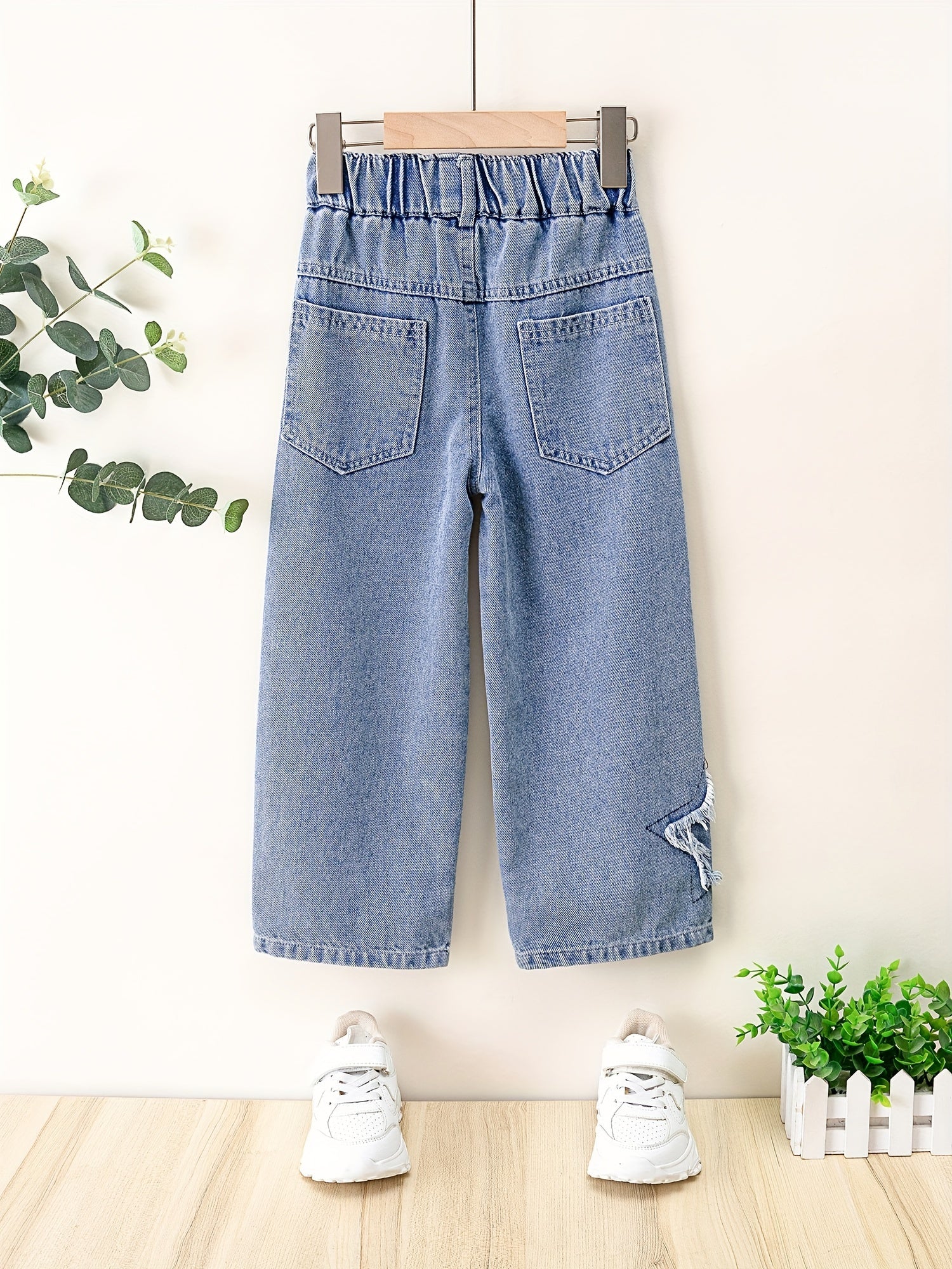 Girls' Straight Leg Denim Jeans with Star Patch, Elastic Waist, Relaxed Fit for Kids