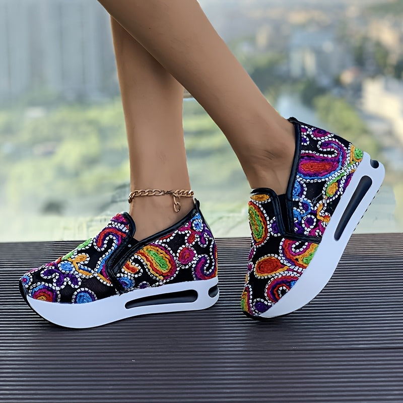 Zapatos casual ligeros y cómodos con aumento de altura interior bordado para mujer