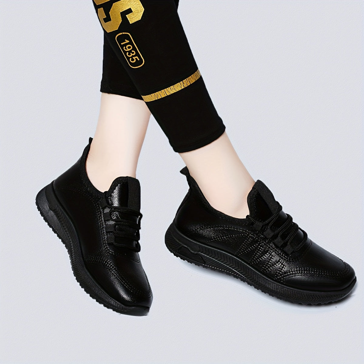 Женские синтетические плоские туфли черные повседневные кроссовки на шнуровке с дышащей резиновой подошвой