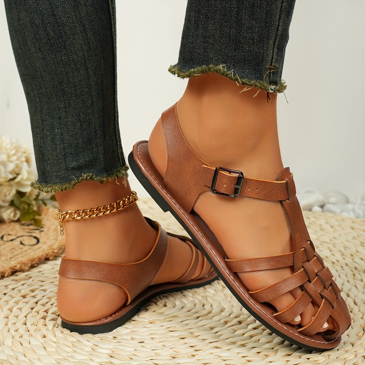 Women's Woven Flat Sandals Solid Color Buckle Closed Toe Summer Footwear