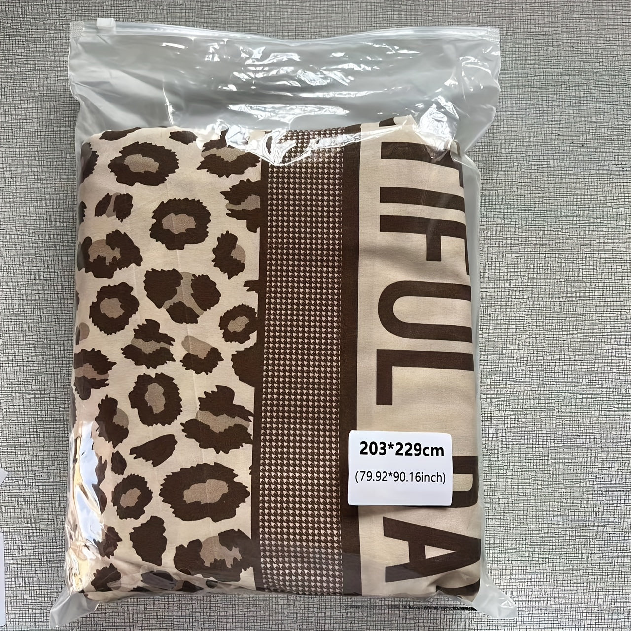 Leopard Print Duvet Cover Set with 2 Pillowcases for Bedroom and Guest Room