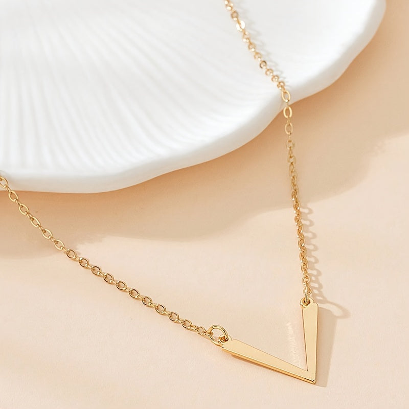 Women's Alloy Geometric V-Shaped Pendant Necklace for Daily Wear