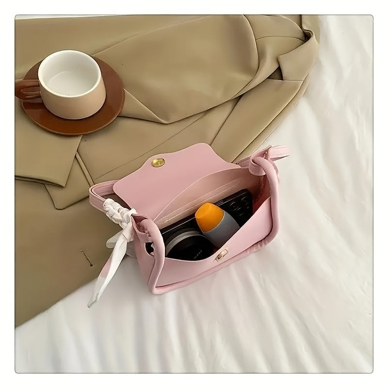 Retro Saddle Bag for Women Faux Leather Crossbody Bag with Slanted Cross Design and Multiple Colors