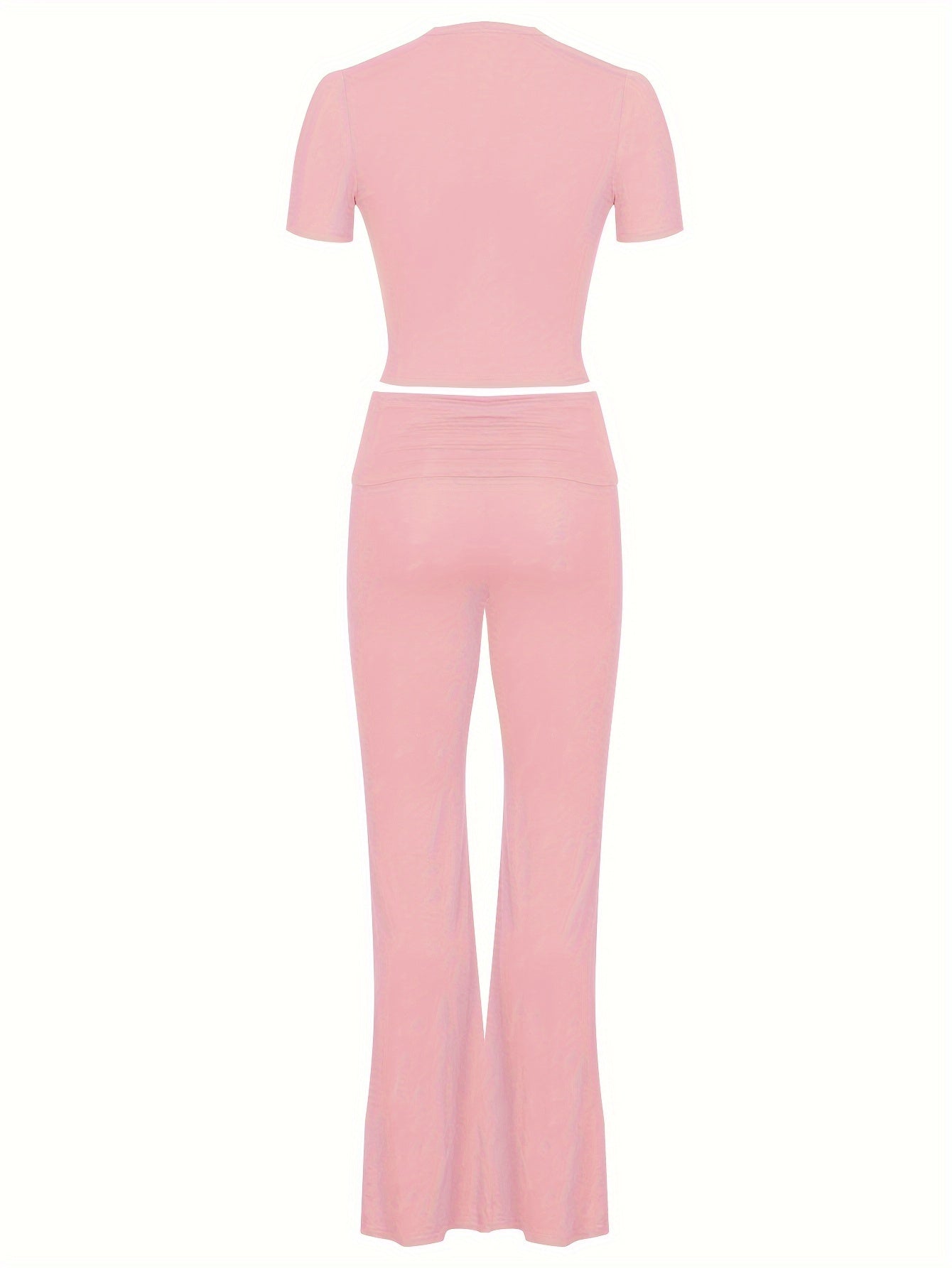 Qisqa yengli krujka bo'yinli, yig'ilgan shimlar bilan ayollar uchun dam olish kiyimlari to'plami