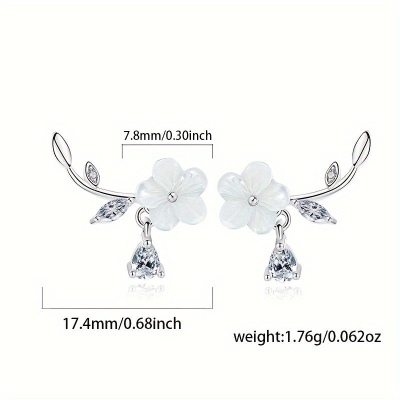Pendientes de plata de ley con flor de ciruelo y colgantes de zirconia cúbica para mujer
