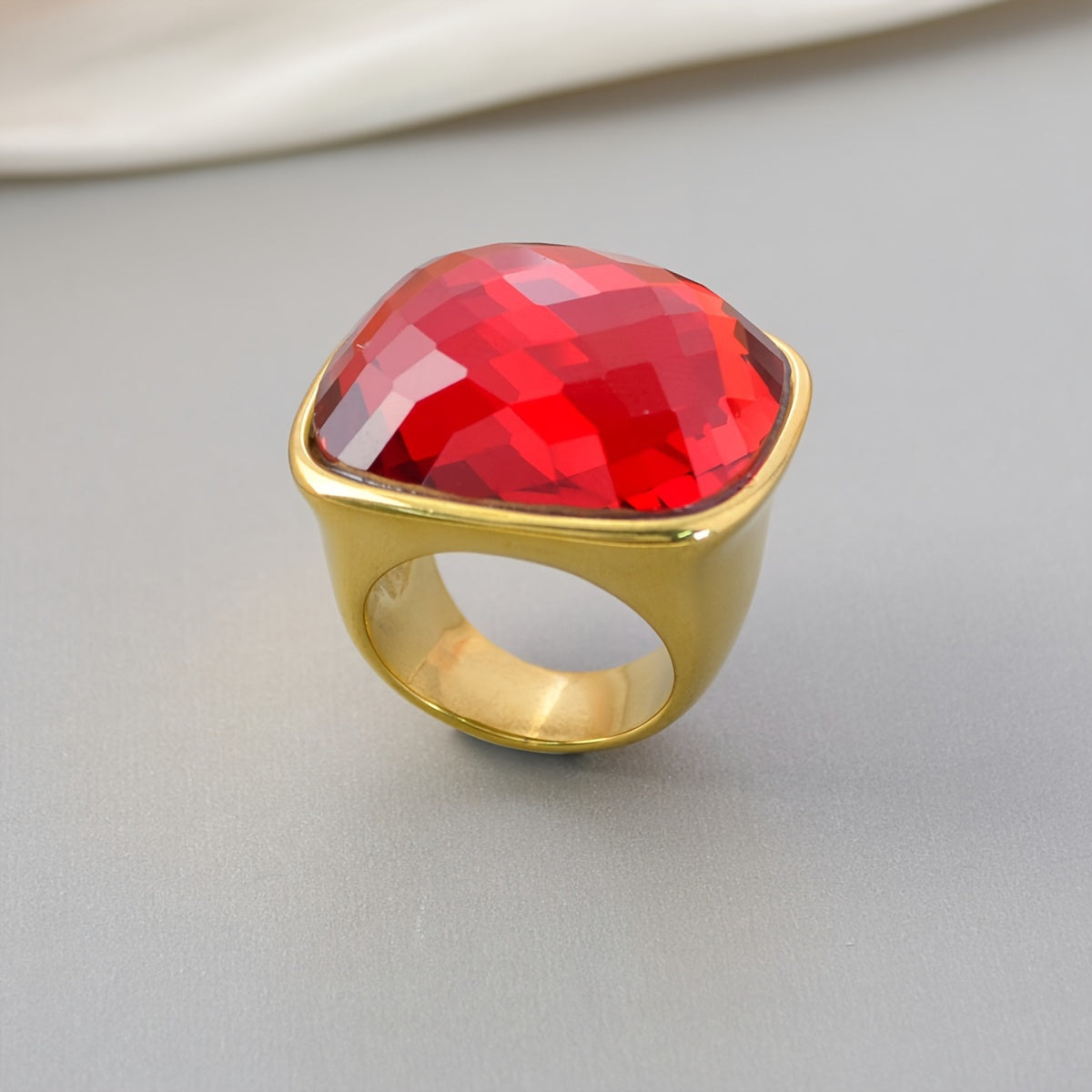 Ayollar uchun hashamatli kvadrat toshli uzuk, 18K qoplangan zirkoniy, zanglamaydigan po'latdan tayyor zargarlik buyumlari