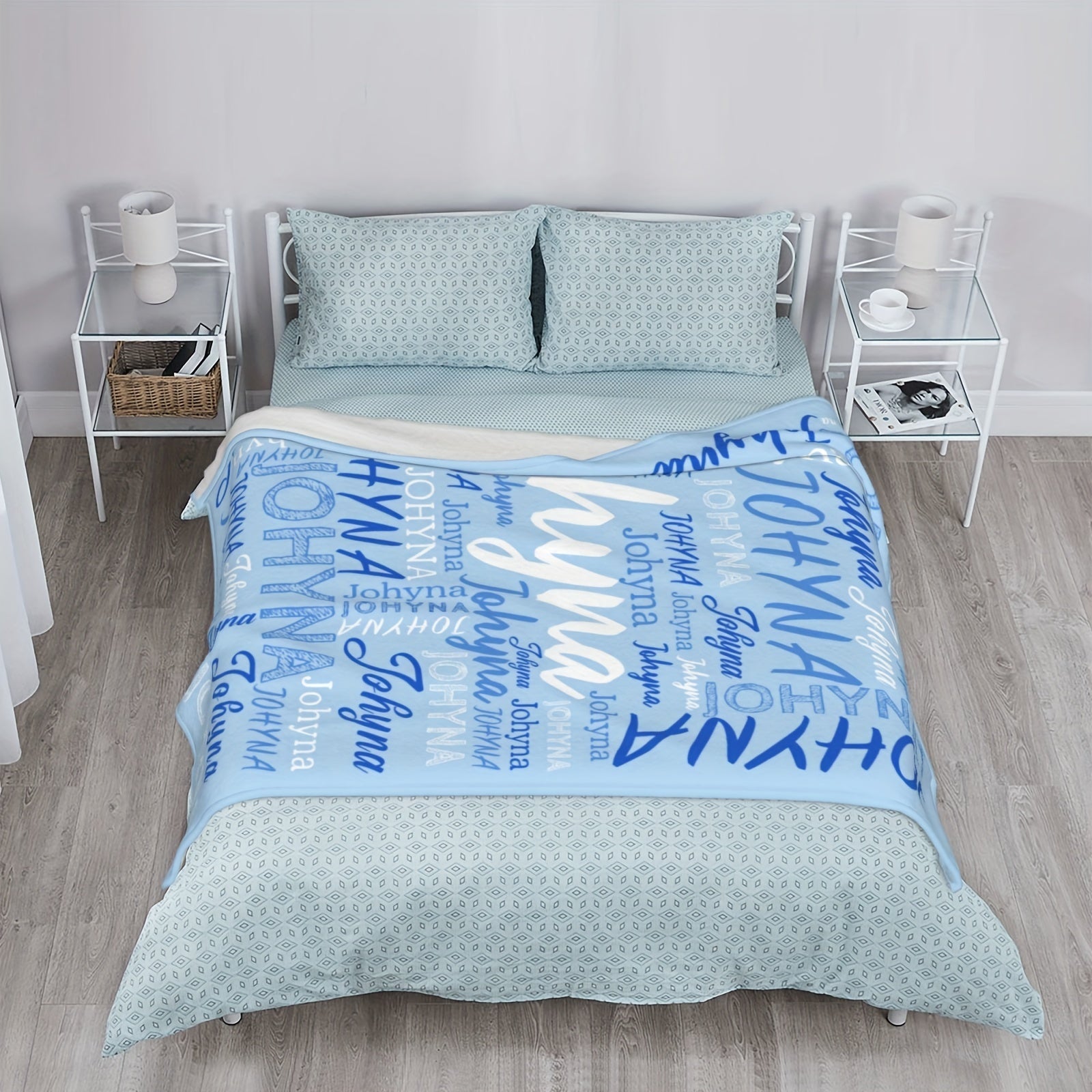 QOGOER Maxsus Ism Flanel Ko'rlagi - Har Mavsumga Shaxsiy Dizayn - Tashqi Sarguzashtlar, Qulay Uy Dekoratsiyasi va Hayvonlar uchun Mukammal Sovg'a - Zamonaviy Uslub, Raqamli Bosma, Polyester Material, 200-250gsm To'qilgan Matolar - 1 Dona O'z ichiga oladi