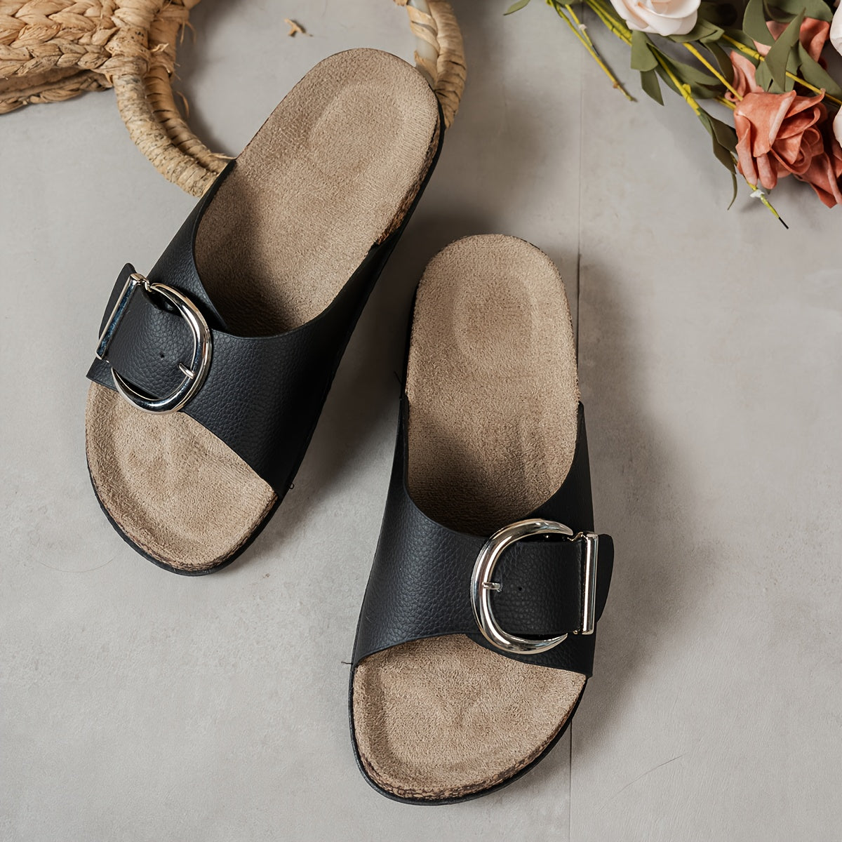 Women's Flat Slippers Lightweight Casual Summer Slip-Ons with Metal Buckle
