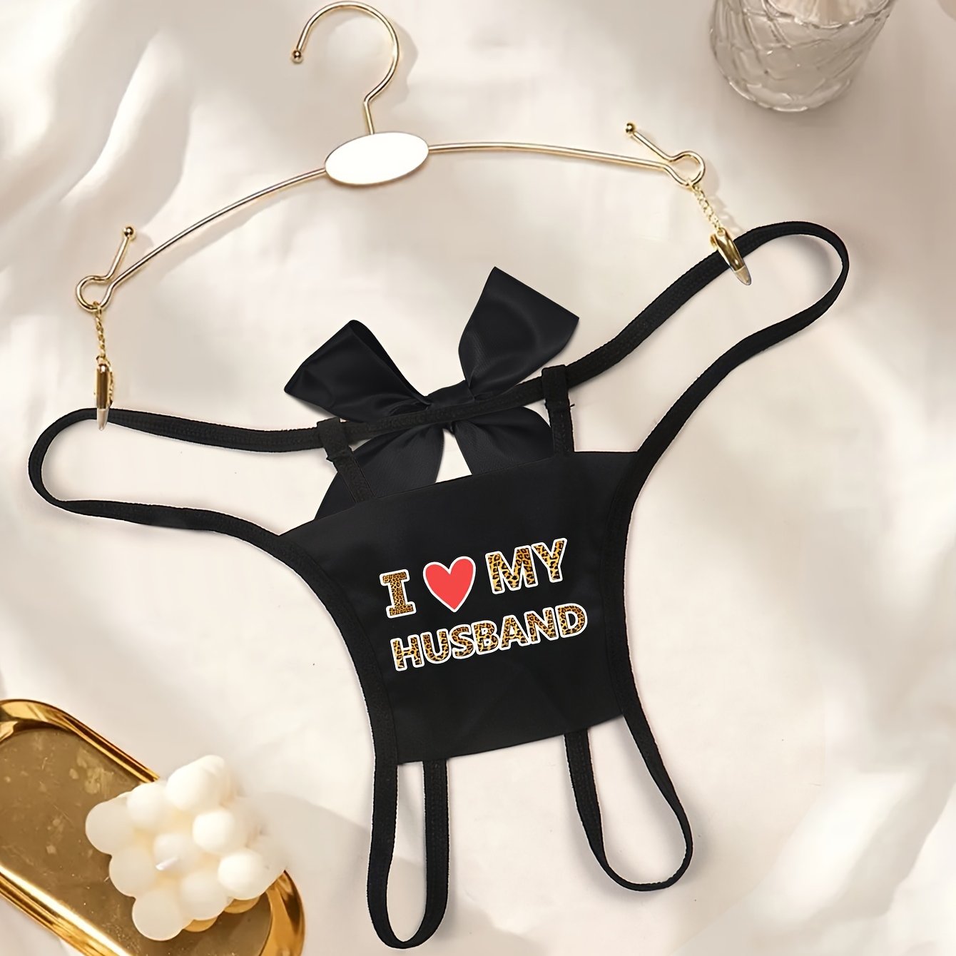 Роскошное кружевное боди-стринги с узором, открытым промежутком и низкой талией