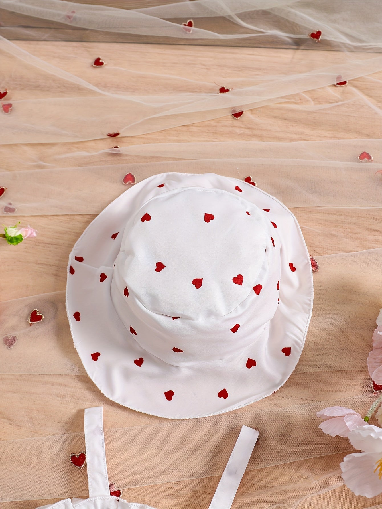 Girls 0-3 Years Summer Heart Print Dress Set with Halter Neck and Matching Hat in Two Colors