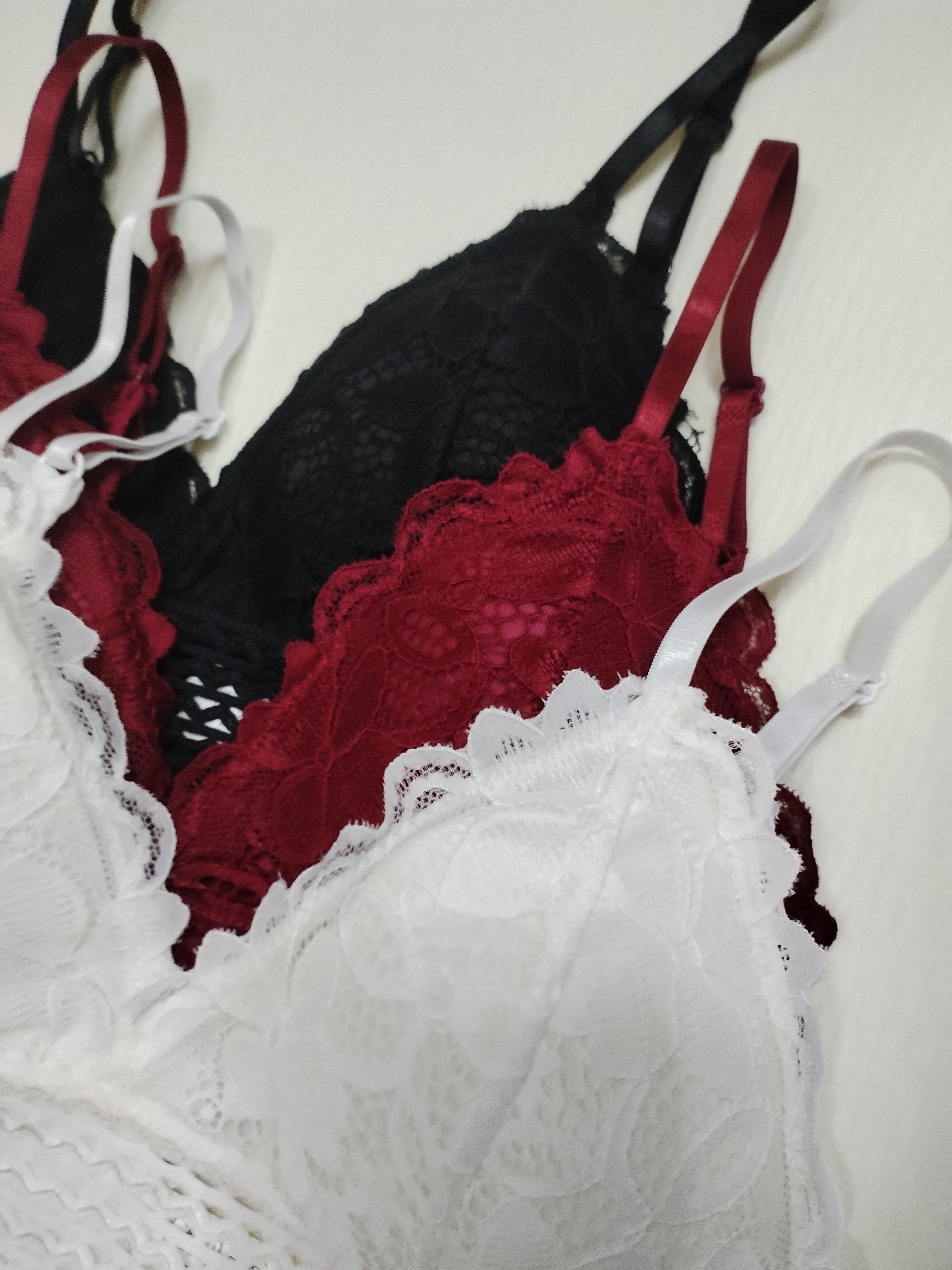 Women’s Lace Bra and Panties Set with Contrast Scallop Trim Mesh Lingerie