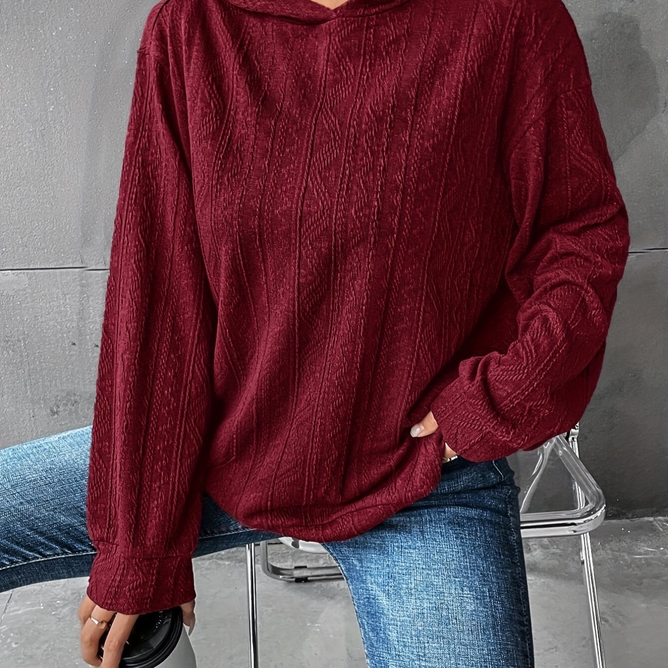 Sudadera con capucha para mujer de tallas grandes en verde con bolsillos frontales y estilo casual