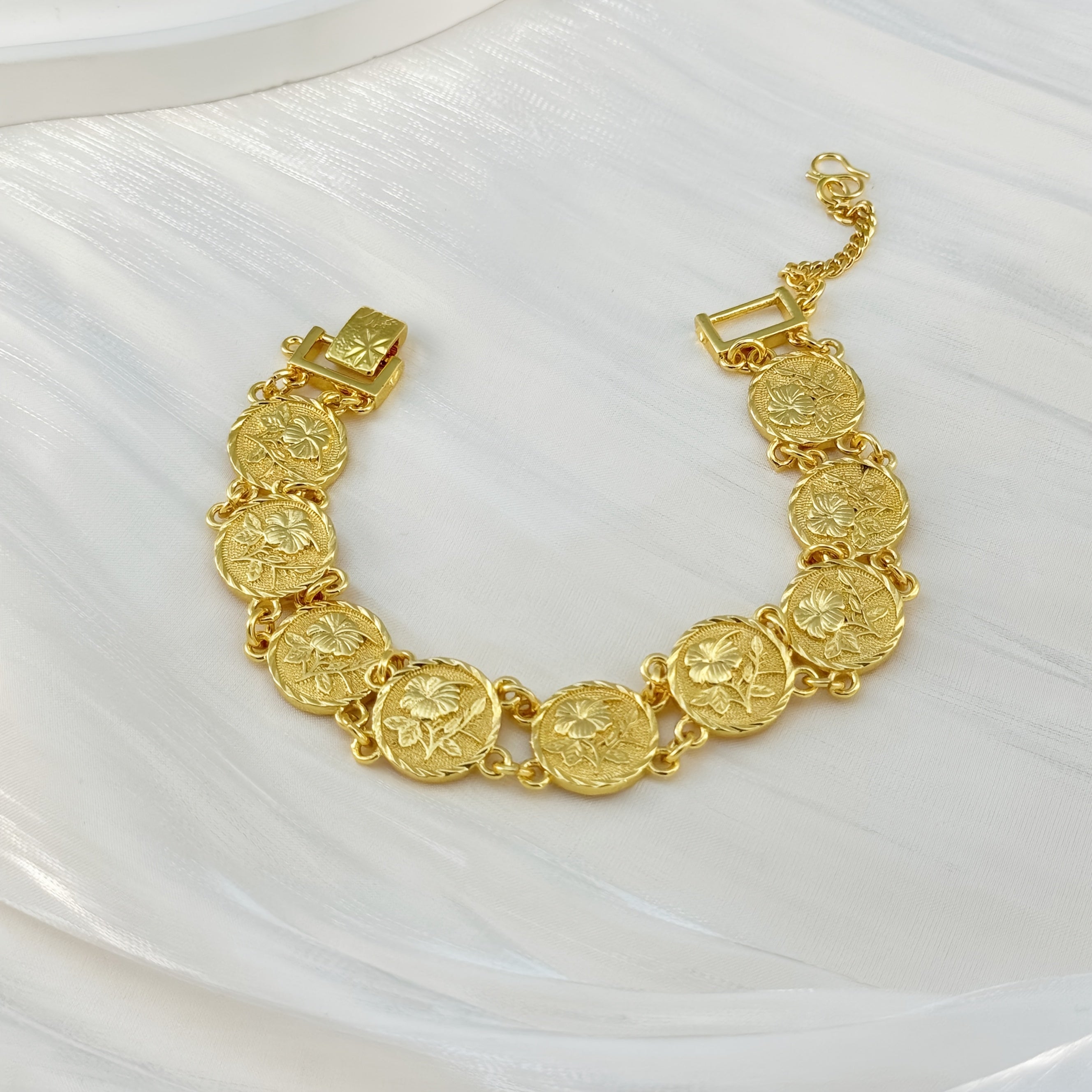 Floral Coin Bracelet for Men and Women Wedding Birthday Party Gift