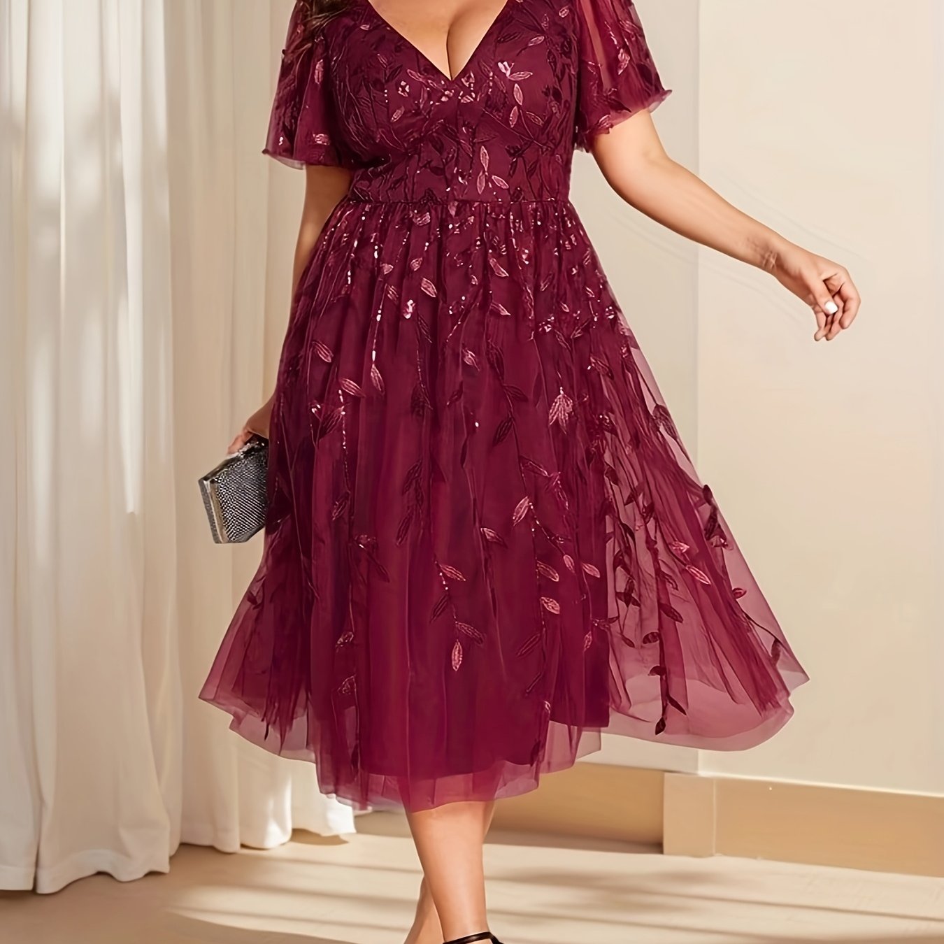 Vestido de talla grande con escote en V, mangas cortas y falda de tul, azul claro para eventos formales