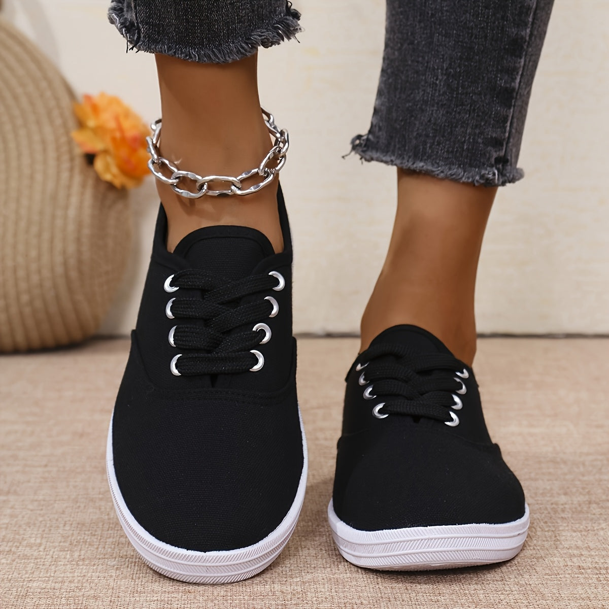 Women's Low-Top Sneakers Lightweight Breathable Fabric Anti-Slip PVC Sole