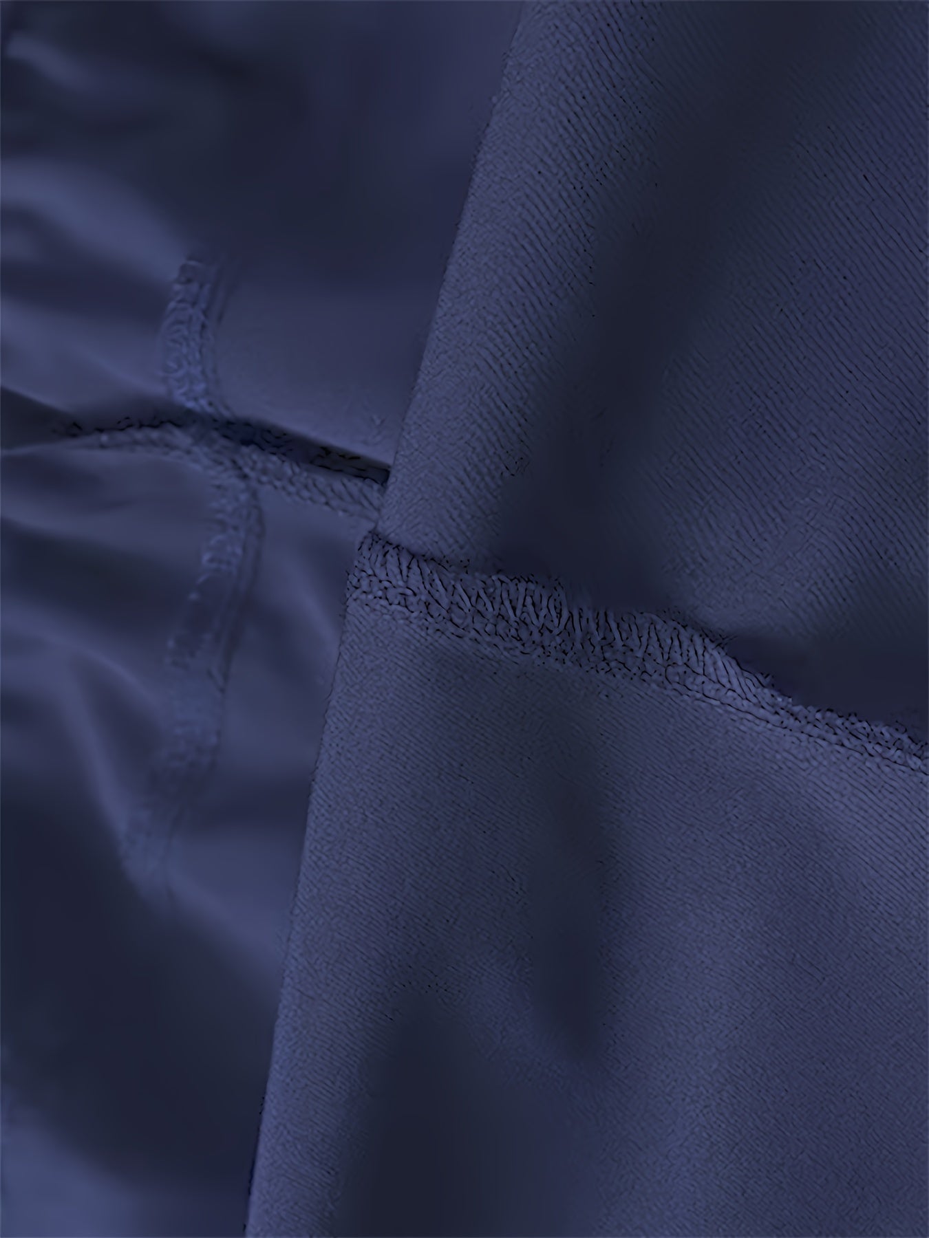 Yozgi mashg'ulotlar uchun elastik belga ega tez quriydigan erkaklar shortlari.