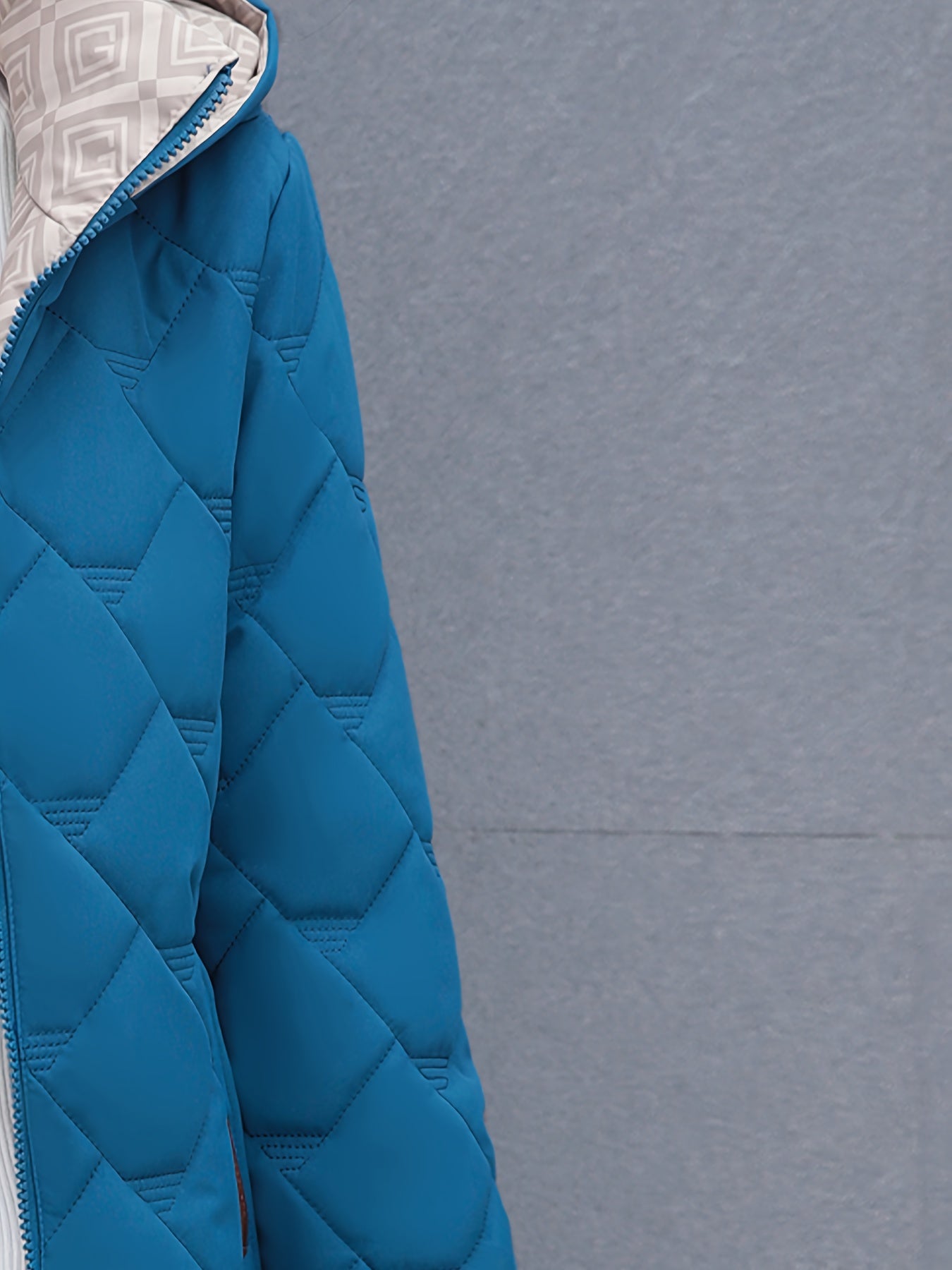 Ayollar uchun qishki kapushonli kurtka, yengil, issiq, tashqi sayohat va lager kiyimi