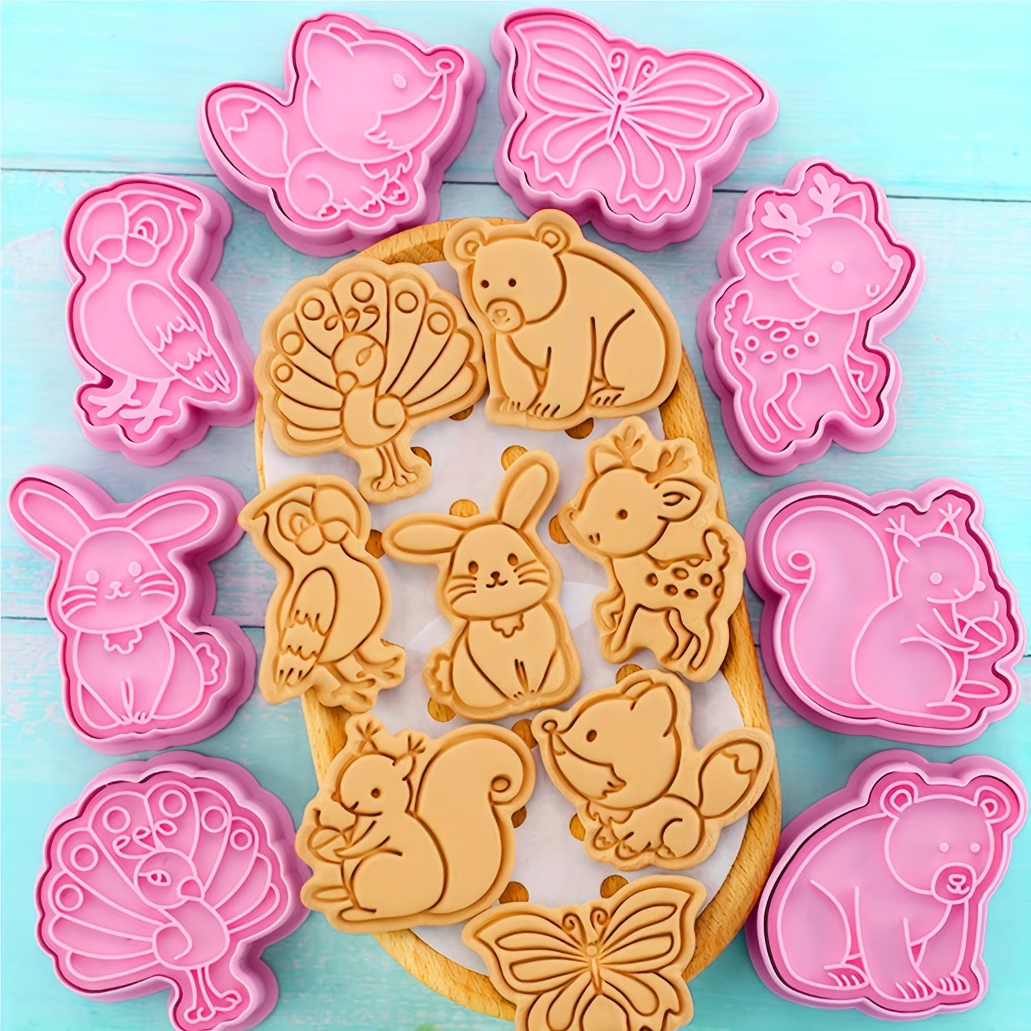 Set of 8 Cartoon Animal Cookie Cutters for Baking and Pastry Decoration