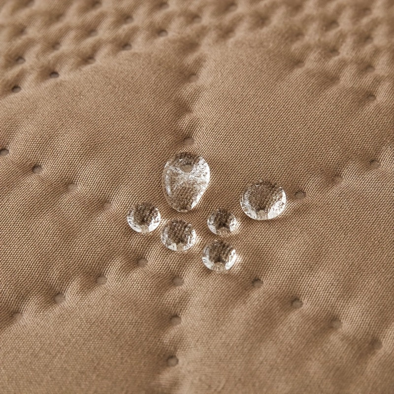 Waterproof Non-Slip Polyester Sofa Slipcover for Home and Office