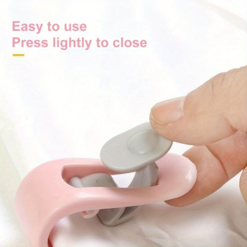 Set of 10/20/30 Non-Slip Duvet Comforter Clips Hand Washable Safe Bedding Retainer in 3 Colors