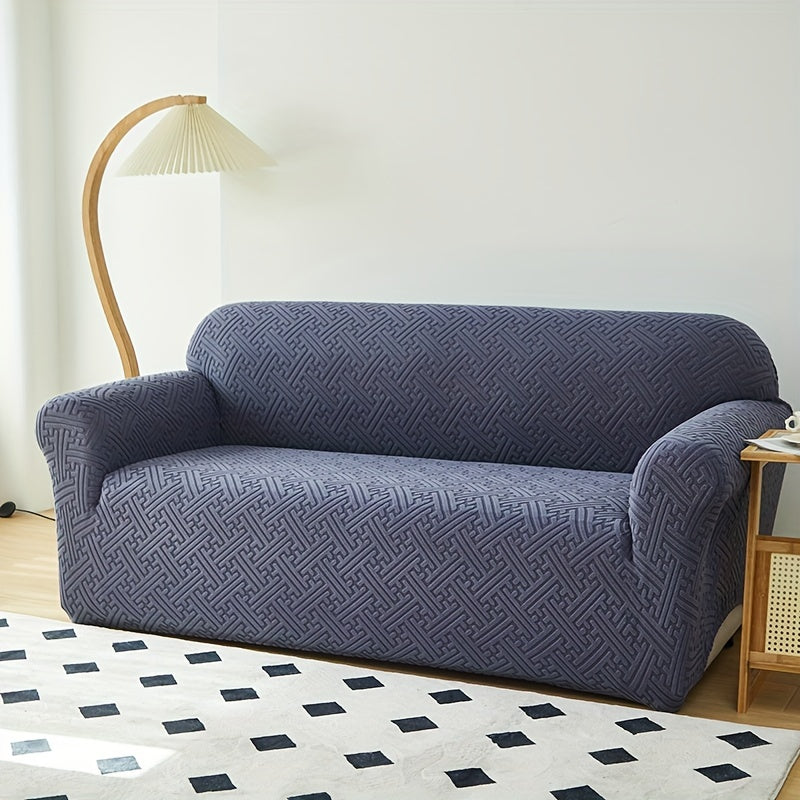 Универсальный чехол для дивана защищает мебель в любой комнате.