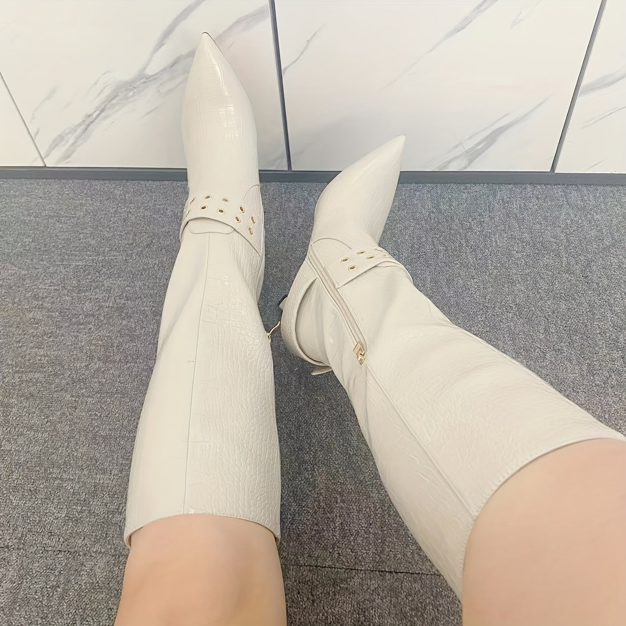 Women's Solid Color Dress Boots With Side Zipper and Buckle