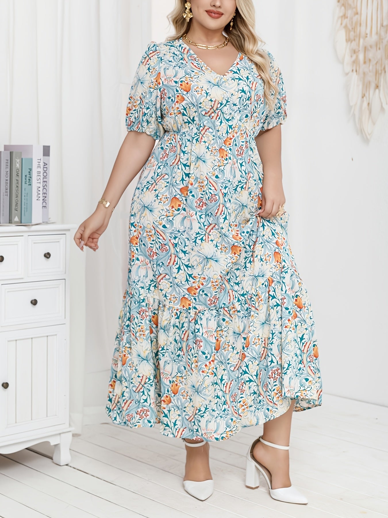 Plus Size Elegant V-Neck Dress with Geometric Print for Women