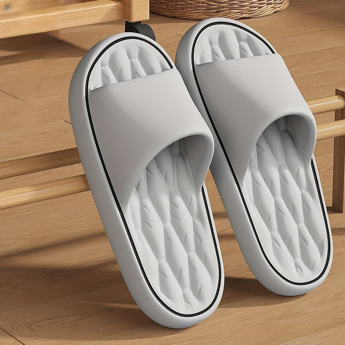 Men Women Soft Bottom Slippers Lightweight EVA Indoor Bathroom Shoes