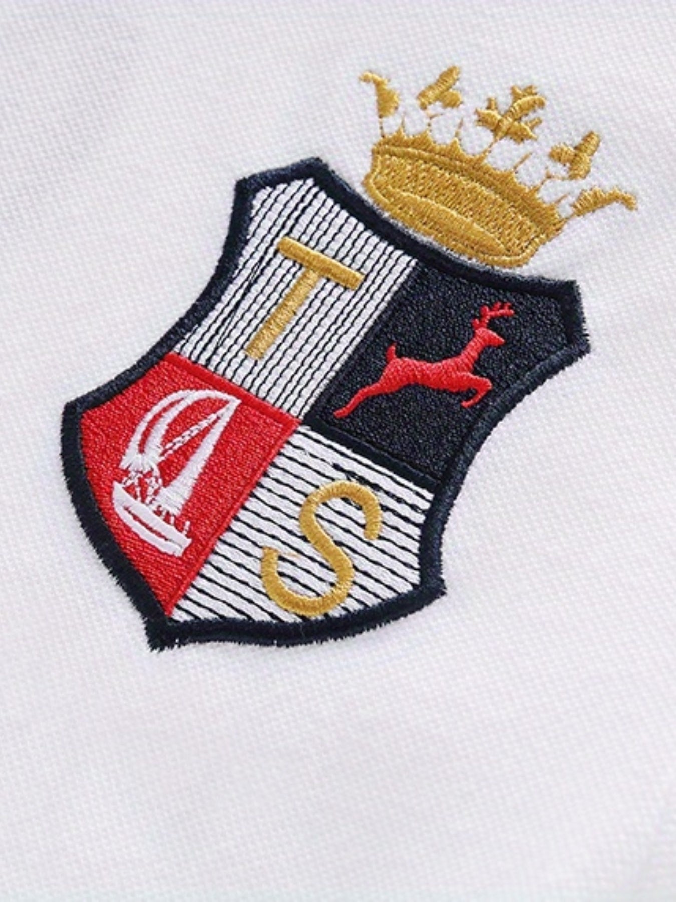 TS Erkaklar uchun Katta O'lchamdagi Oq Paxta Ko'ylak, Logo, Qizil va Qora Trim, Yengil Matolar, Mashinada Yuvish Mumkin, Norasmiy/Ta'til Uslubi, Katta O'lchamdagi Norasmiy T-Shirt.