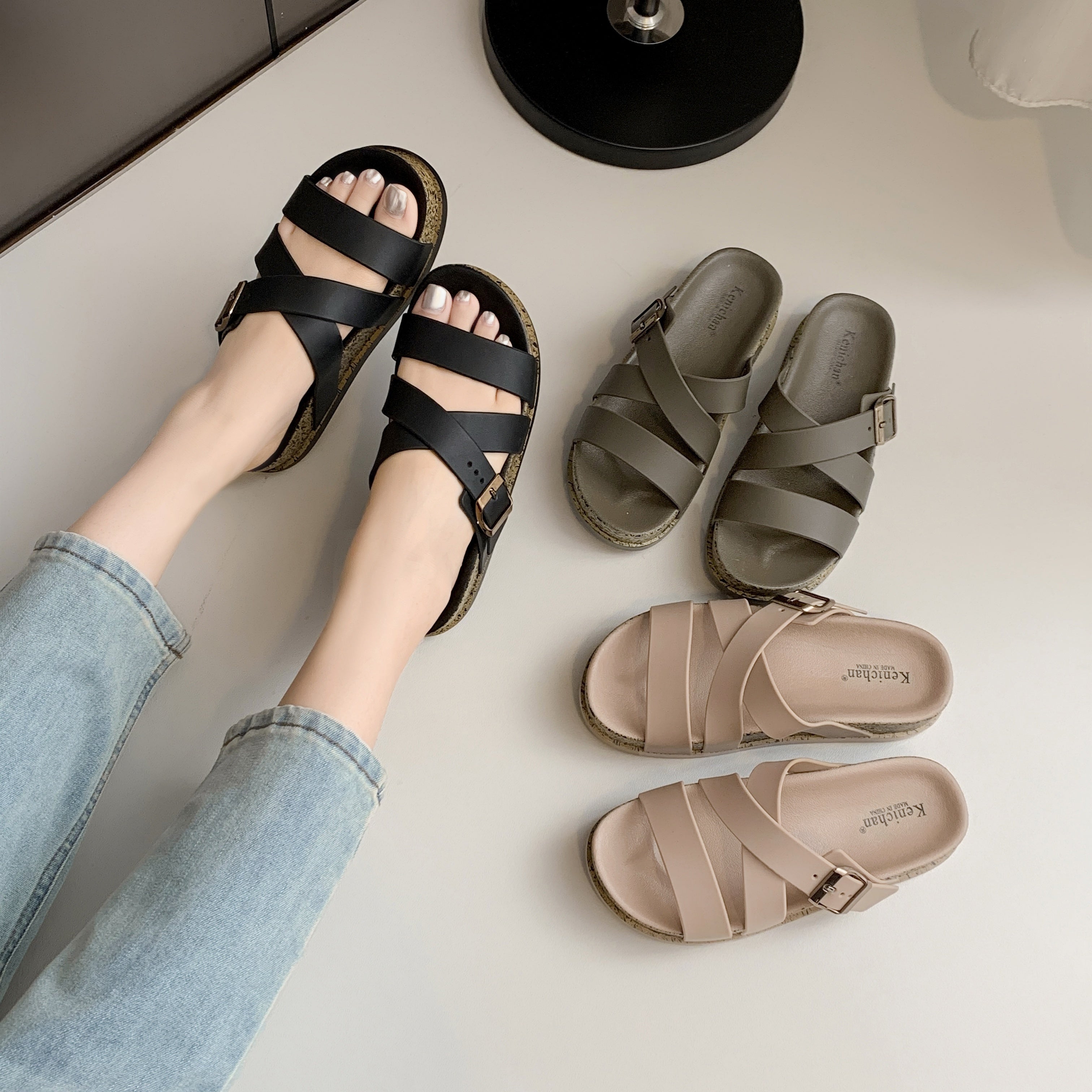 Women's Platform Cross Strap Slippers Outdoor Sandals Anti Slip Beach Shoes