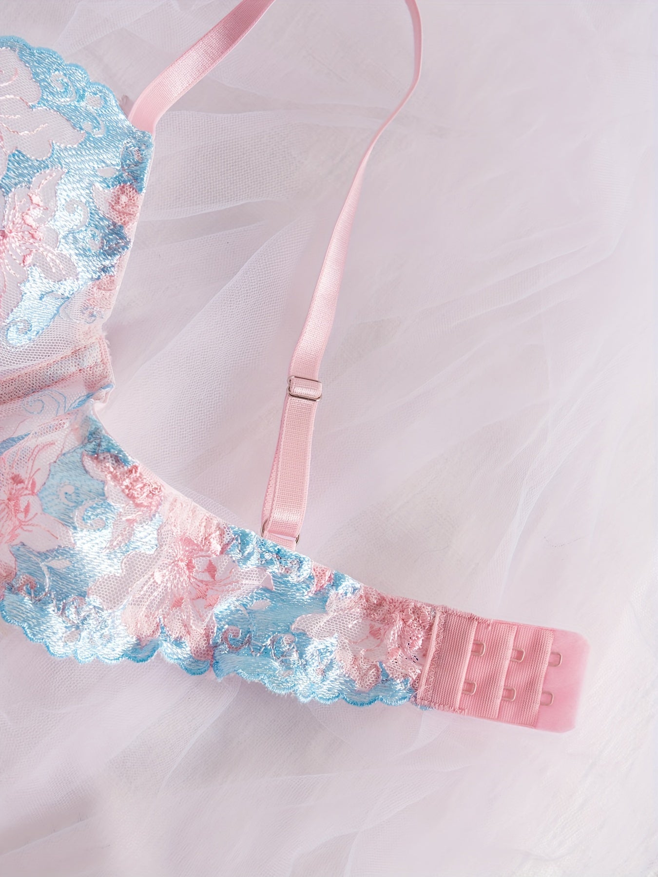 Women's Floral Lace Lingerie Set Bra and Thong Sexy Intimates Underwear