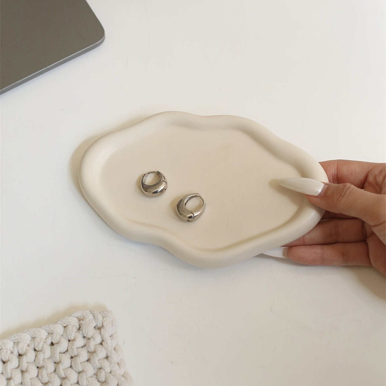 Ceramic Fan-Shaped Jewelry Tray for Accessories and Soap Storage