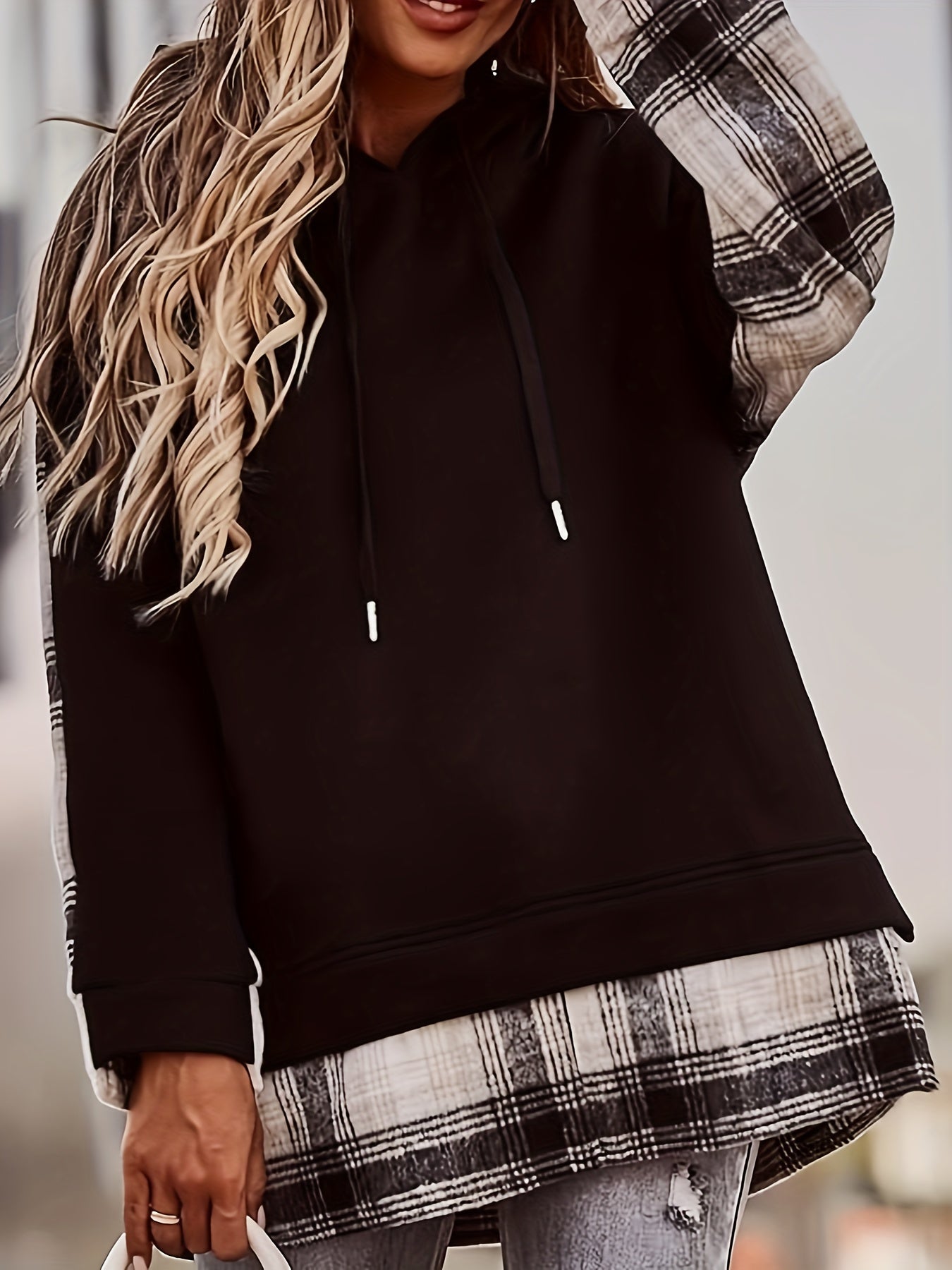 Women Plaid Patchwork Hoodie Cozy Polyester Long Sleeve Pullover with Kangaroo Pocket