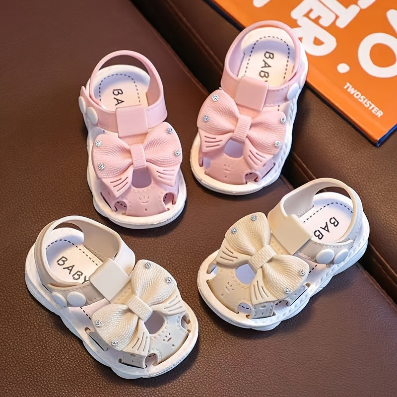 Girls Summer PVC Sandals Toddler Hollow-Out Princess Shoes with Buckle Closure